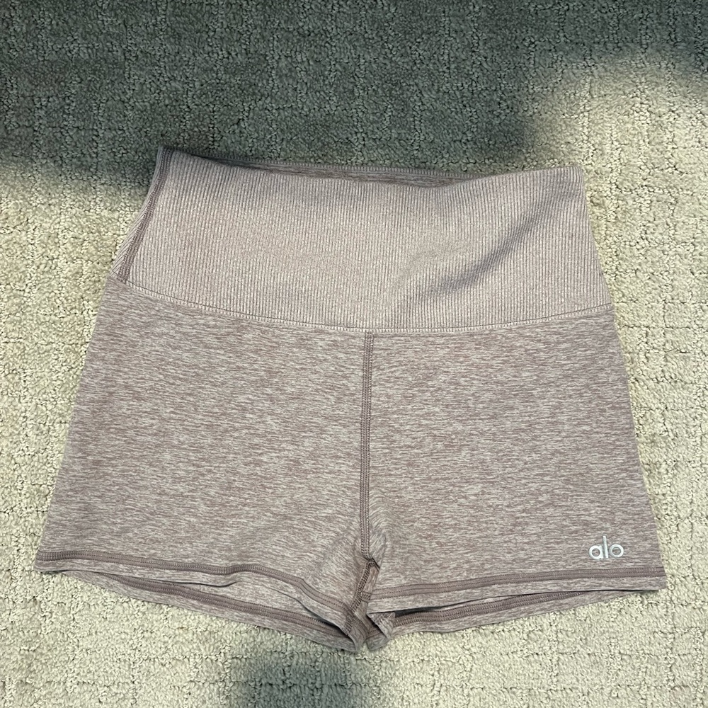ALO Yoga Lavender Athletic Shorts High-Waisted Compression